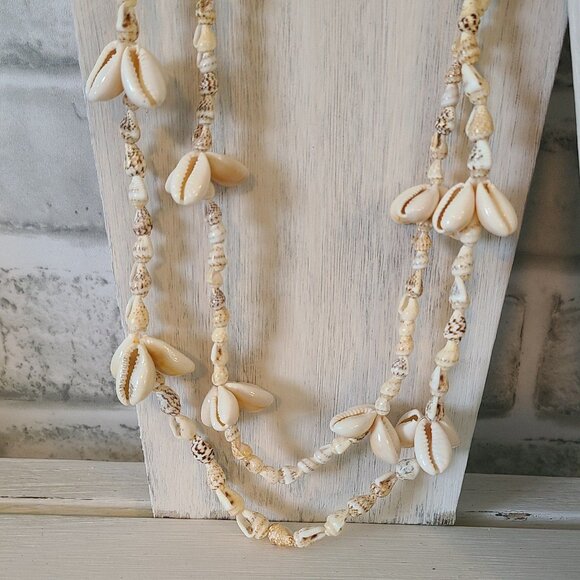 4 Vintage Shell Necklaces Lot Beach Boho - Picture 2 of 6